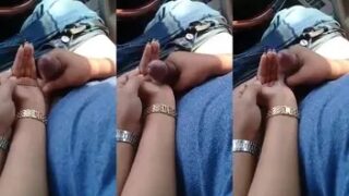 Andhra Wife Gives Naughty Car Desi Handjob